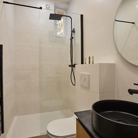 Sublime Flat Bois De Vincennes By Prestige *